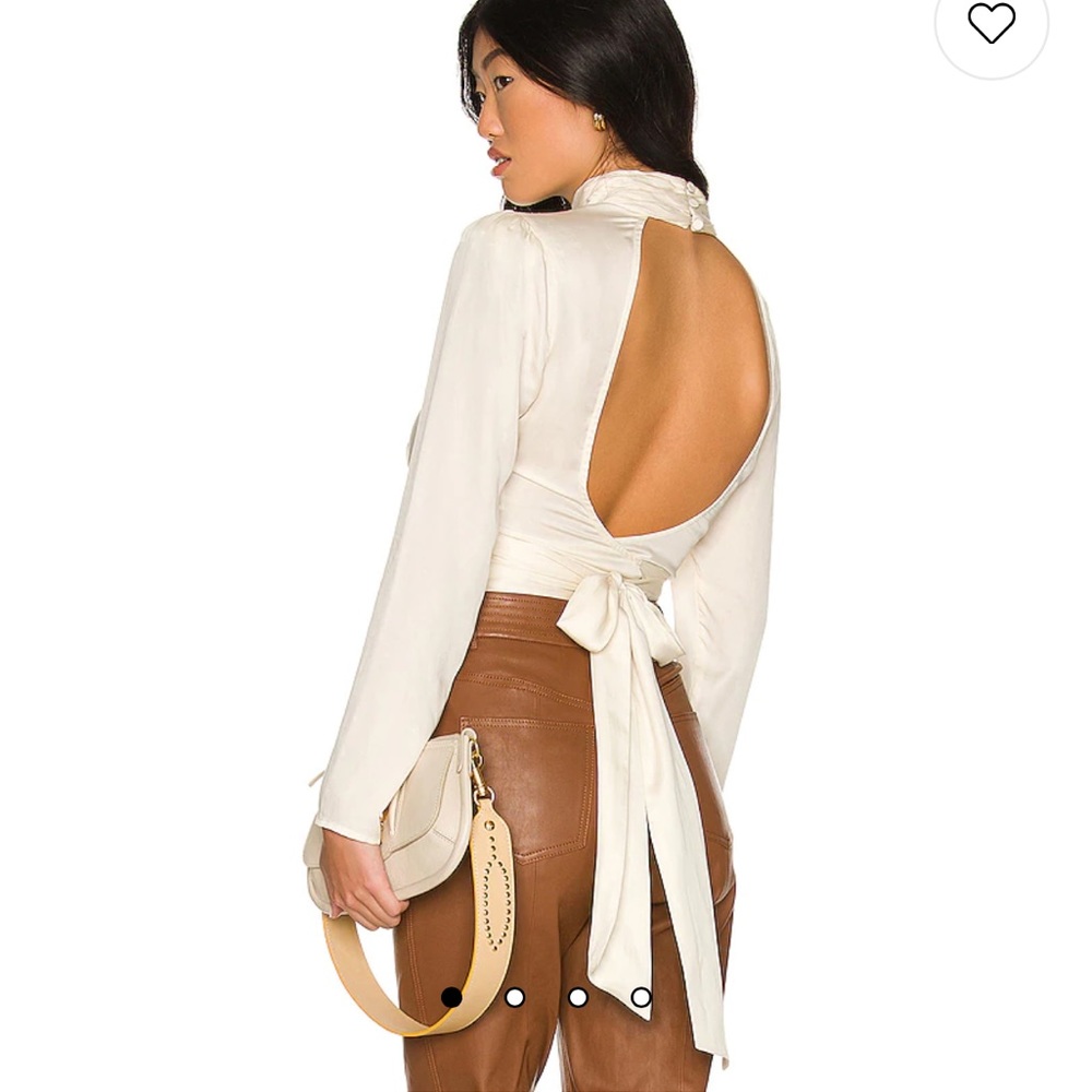 L’Academie Suzanne Top in Black